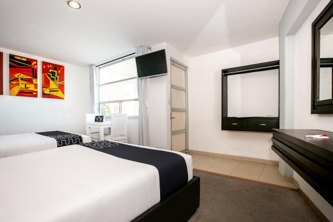 Hotel Euro Confort,Pachuca Buitenkant foto